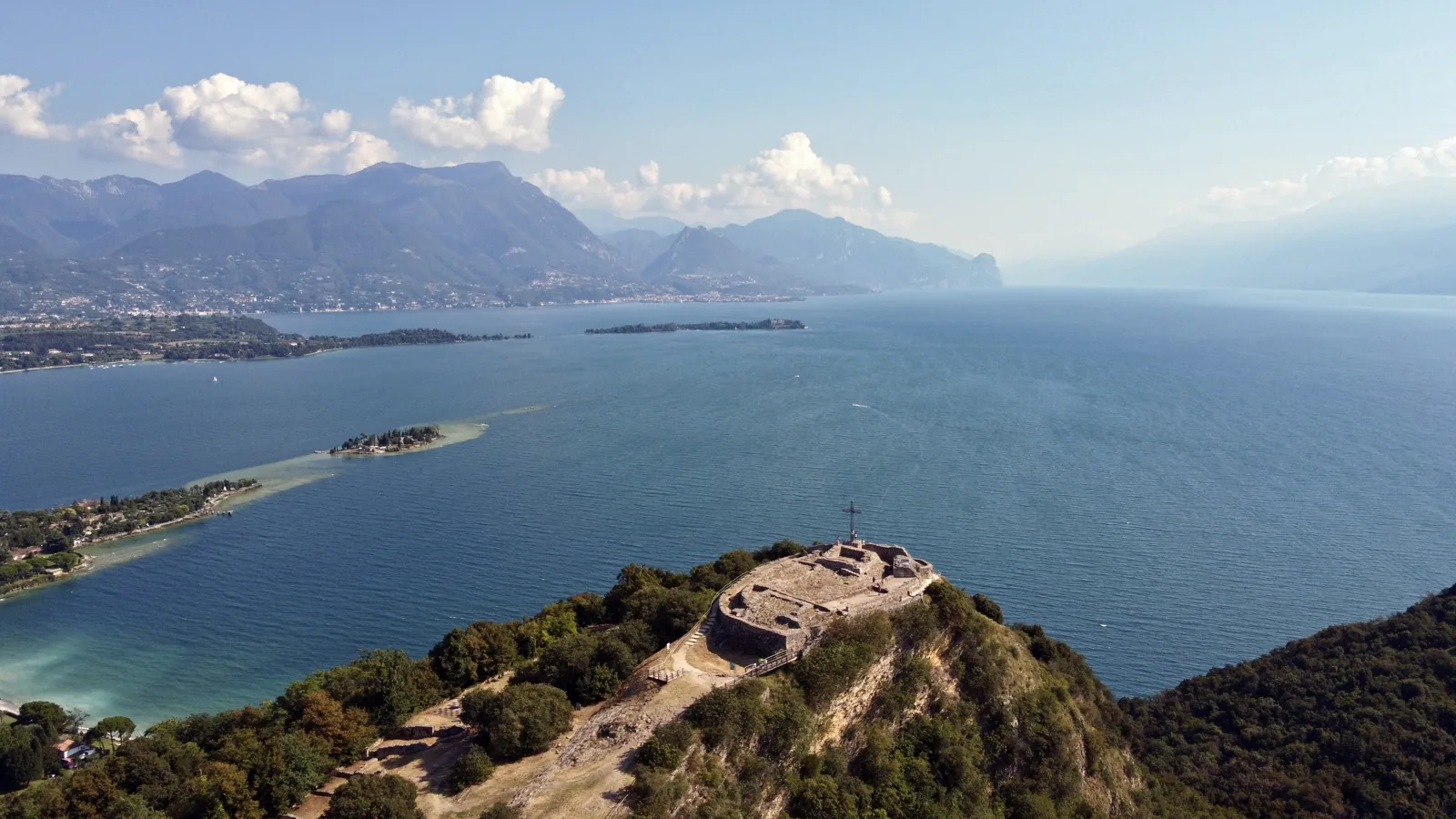Rocca di Manerba über dem Gardasee